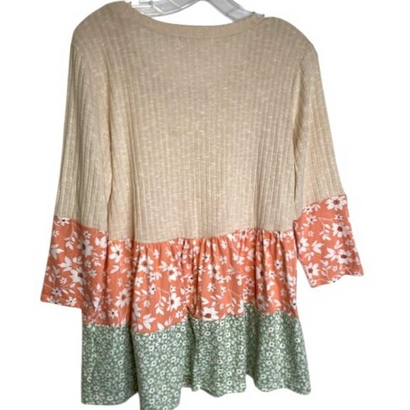 Haptics By Holly Harper Women's Floral Colorblock Top MEDIUM (4446) - Picture 2 of 3